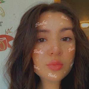 Meet your Posher, Arianna